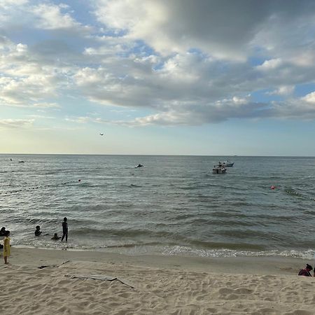 Beach Resort Home Stay Sri Sayang Apartment Batu Ferringhi 2Bedroom Kültér fotó