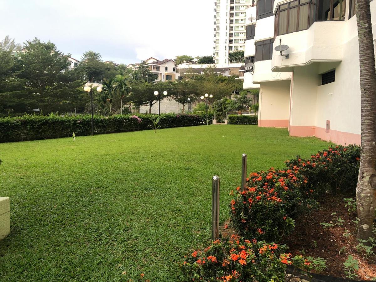 Beach Resort Home Stay Sri Sayang Apartment Batu Ferringhi 2Bedroom Kültér fotó