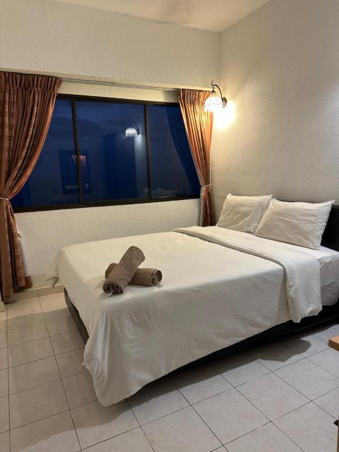 Beach Resort Home Stay Sri Sayang Apartment Batu Ferringhi 2Bedroom Kültér fotó