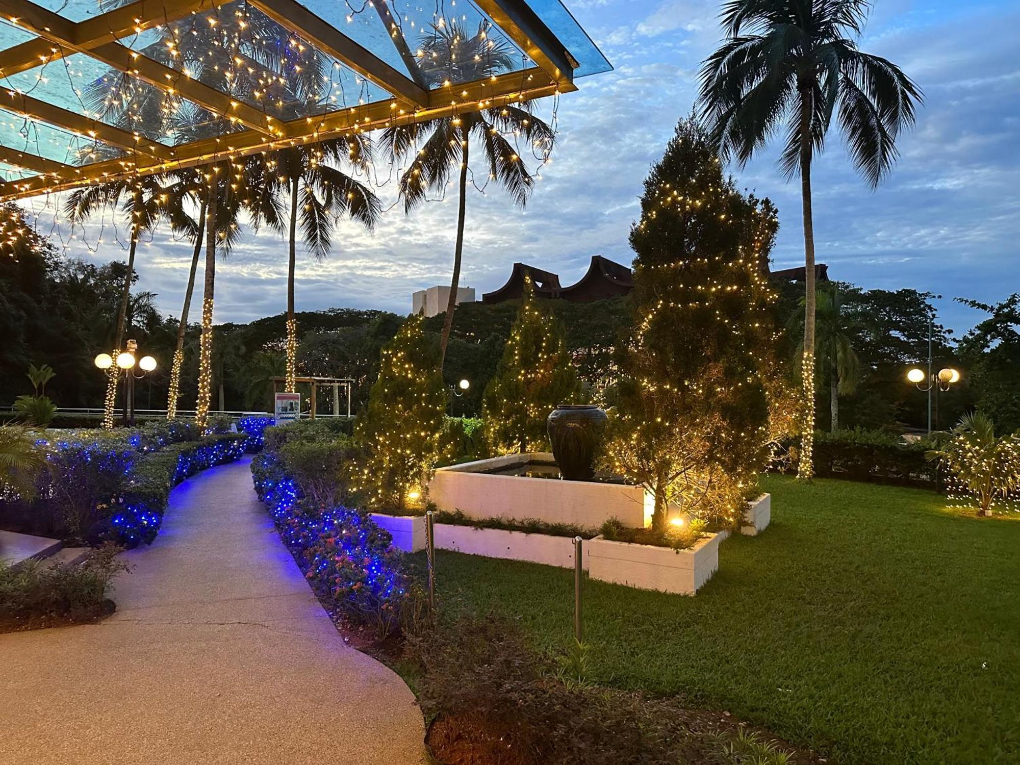 Beach Resort Home Stay Sri Sayang Apartment Batu Ferringhi 2Bedroom Kültér fotó